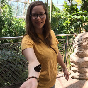 Meet your Posher, Crystal